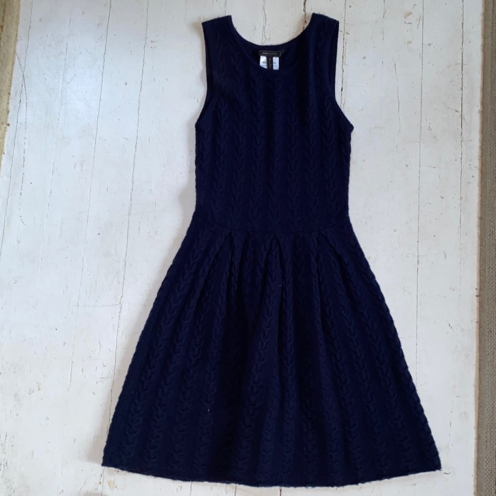 BCBG MaxAzria - Picture 2 of 4